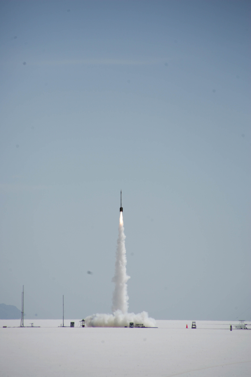 Illustration for article titled Liftoff Is All The More Beautiful Over Alabaster Sands